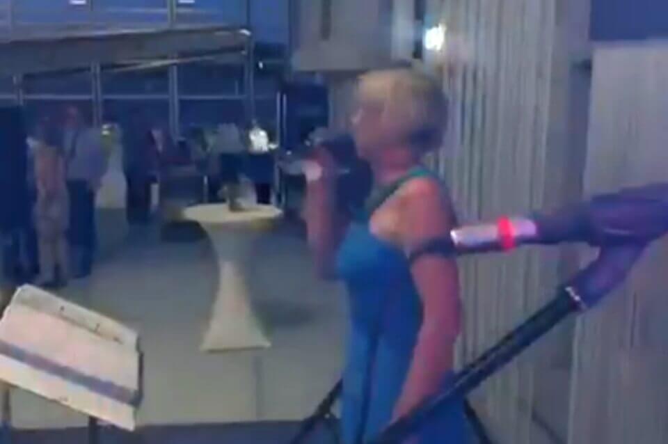 Video von Sängerin Kara bei Hochzeit